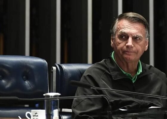 Defesa de Bolsonaro entra com novo recurso no STF contra condenação