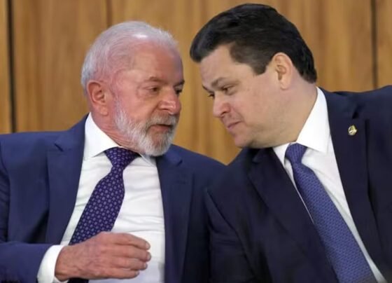 Alcolumbre vê interferência do governo Lula e defende prazo acelerado para Messias